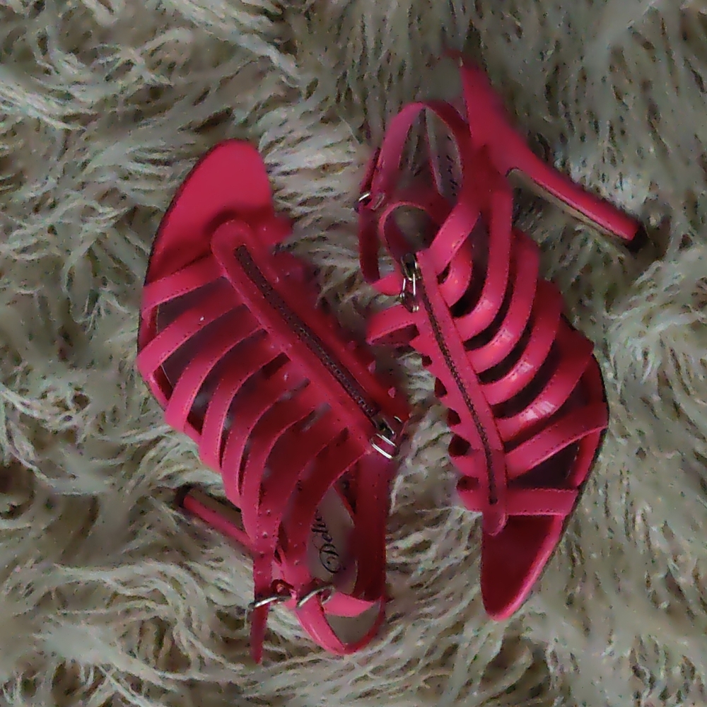 NWOT Delicious hot pink women sandals
